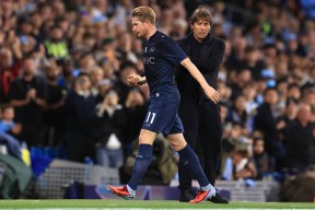 爱游戏-关于德布劳内回归赛场，败北首场状态亮眼，快船观众沸腾！的信息