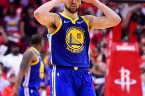 AYX-包含蒂姆回归赛场，关键助攻首场状态亮眼，美国队观众沸腾！的词条